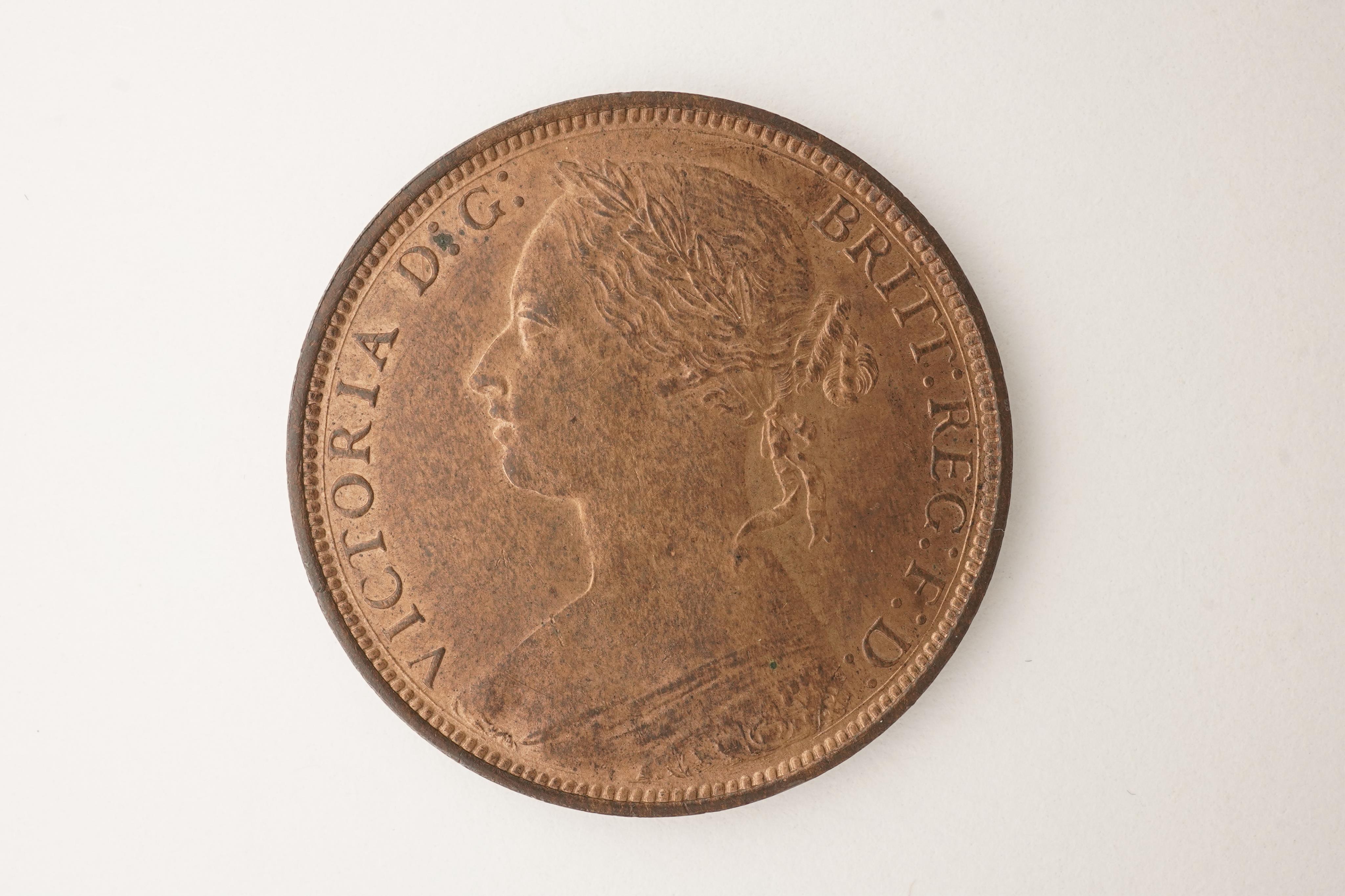 British coins, Victoria, three bronze pennies;, 1879, large date, Fr. 97, Gouby dies M/k, about UNC, lustre, 1880, Fr. 99, Gouby dies M/k, crisply struck, about UNC, obv. lustre, rev. dark toned, 1881, H below date, Heat